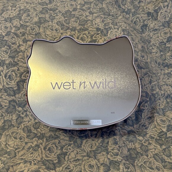 Wet N Wild Hello Kitty 50th Anniversary PR Box TIN ONLY - Picture 3 of 4